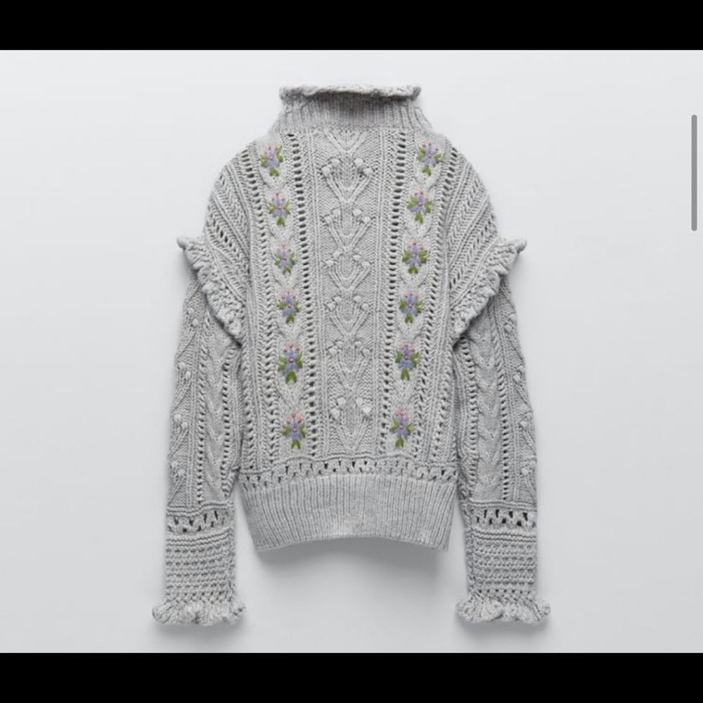 Zara embroidered gray sweater small Nwt - Picture 4 of 4